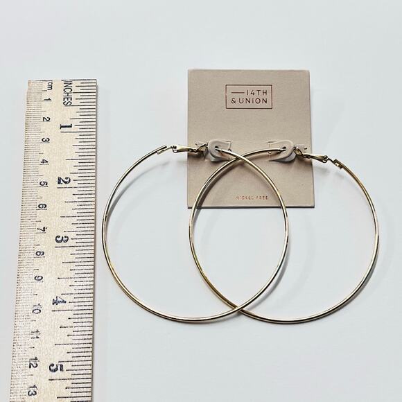 14th and Union Elegant Gold Hoop Earrings - Picture 4 of 4